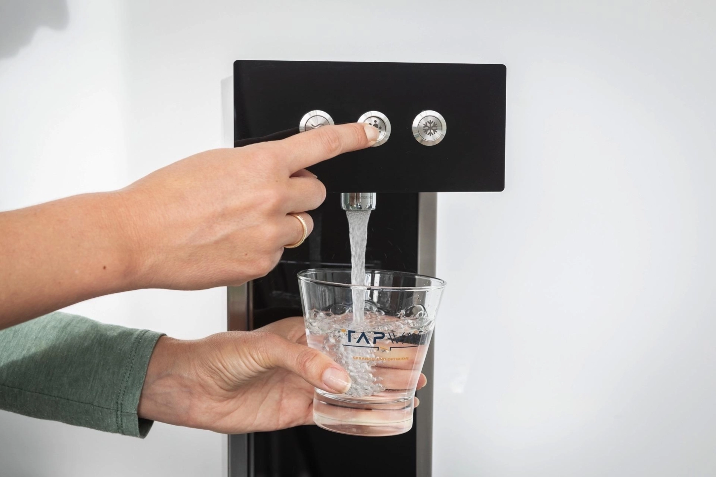 Non-stop gefilterd drinkwater voor je klanten dankzij een watertappunt.
